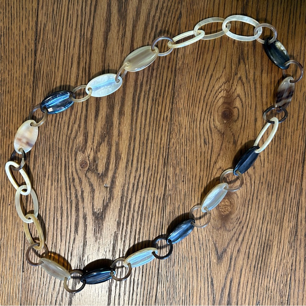 Chain link necklace
